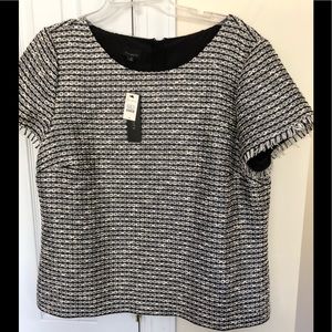 Blouse/ top/ dressy shirt